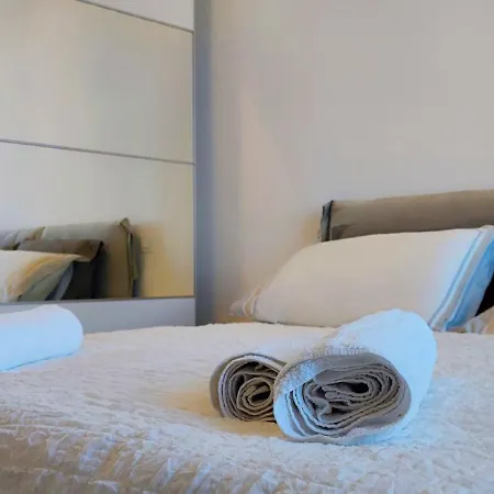 Apartman Behind Duomo - Design Apartment And Private Parking In The Center