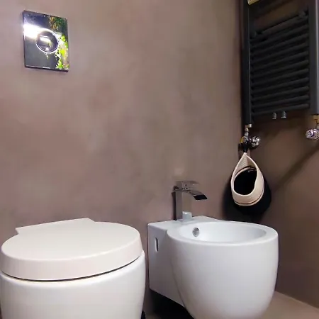 Apartman Behind Duomo - Design Apartment And Private Parking In The Center