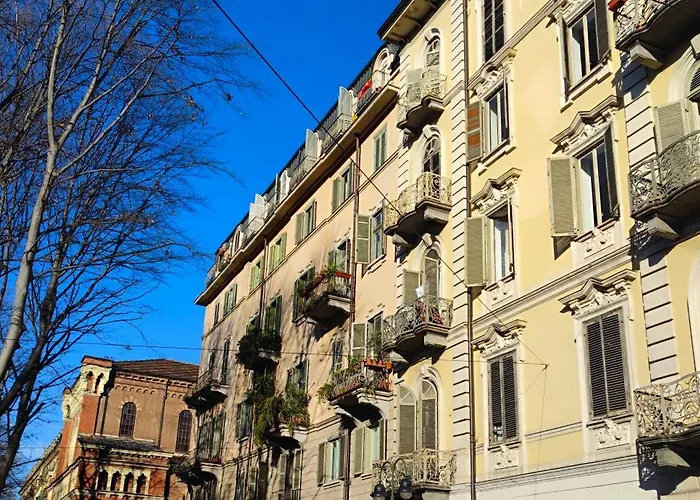 شقة Behind Duomo - Design In Centro Con Parcheggio Disponibile *