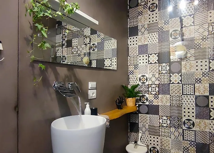 Behind Duomo - Design In Centro Con Parcheggio Disponibile *